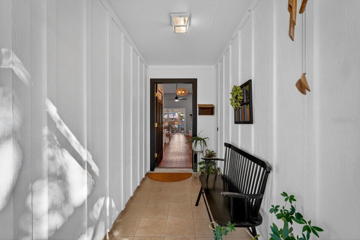 701 Pine Shores Circle, FL
