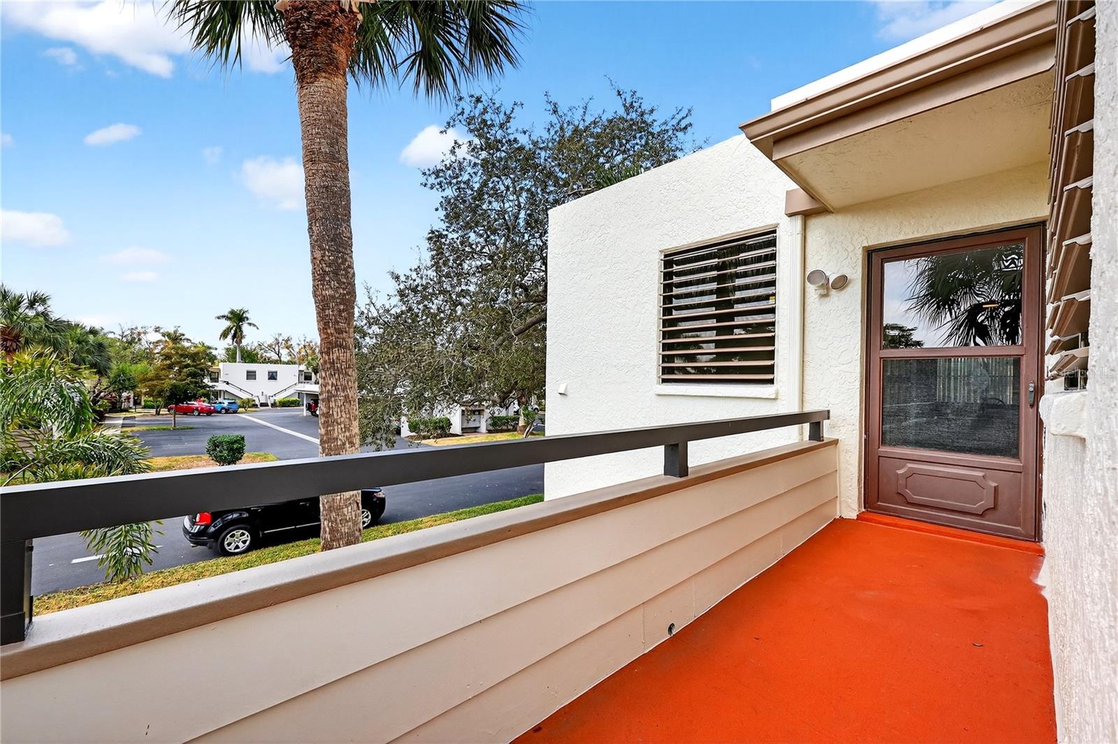 521 Lakeside Drive, FL