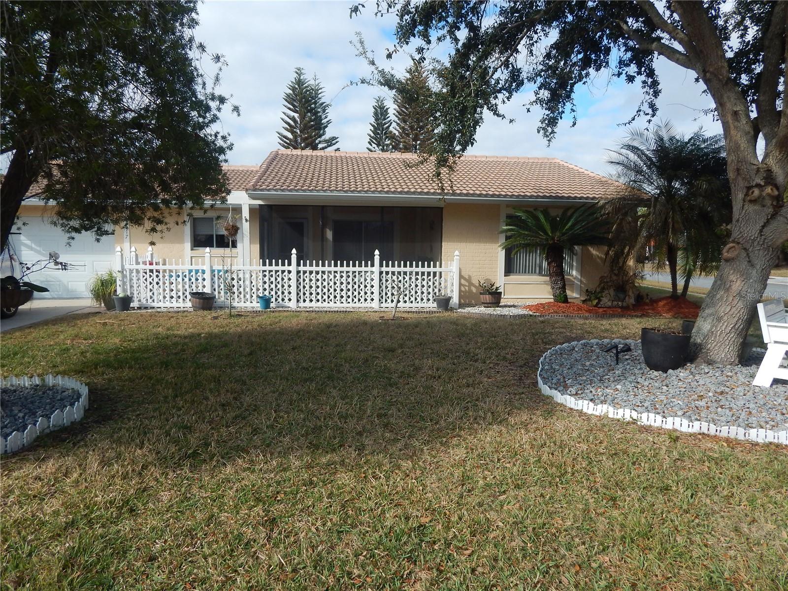 5517 Westbrook Drive, FL