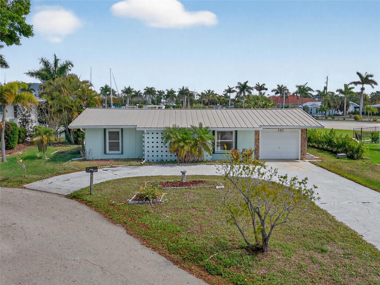 120 Donna Court, FL