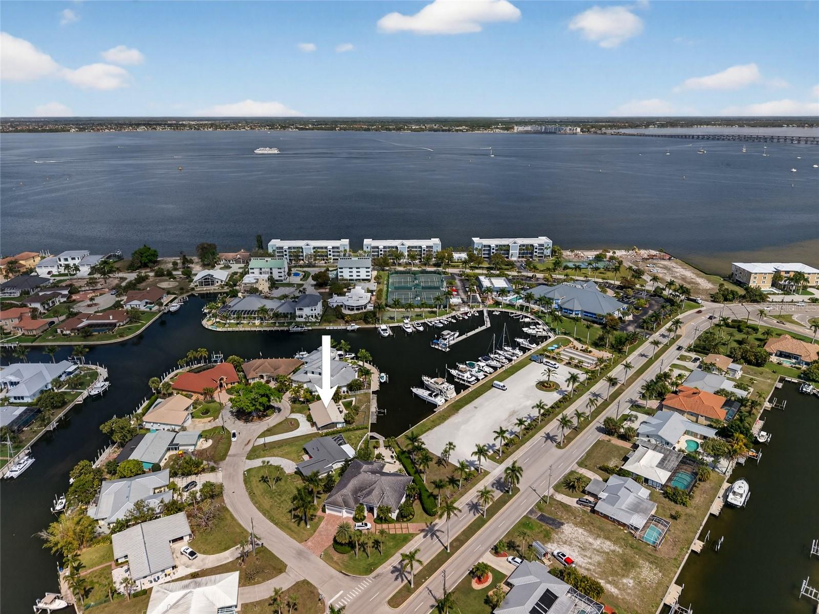 120 Donna Court, FL