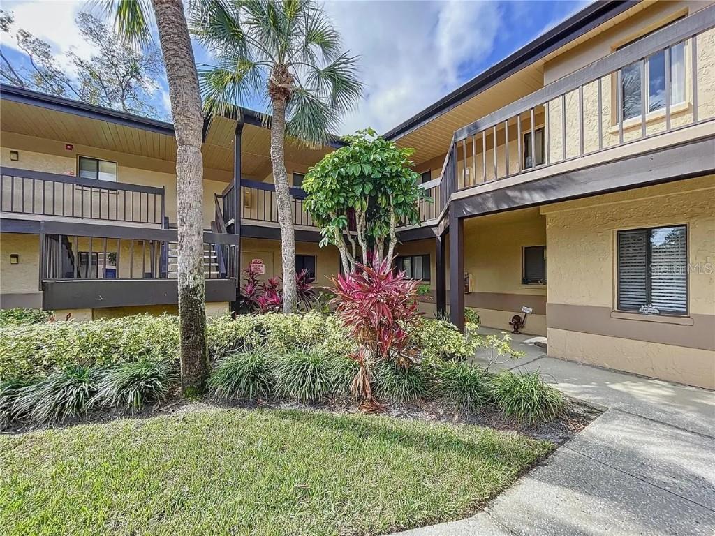 2679 Sabal Springs Circle, FL