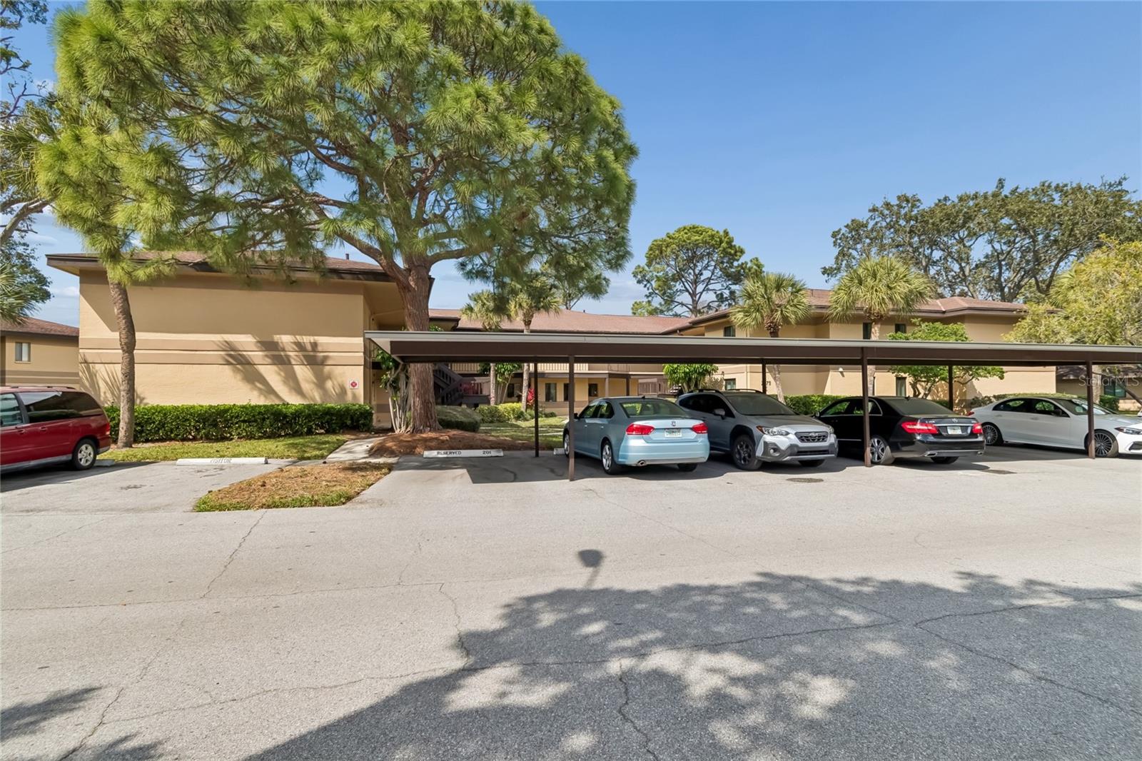 2679 Sabal Springs Circle, FL