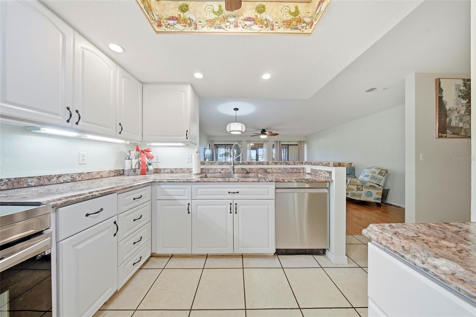 9100 Park Boulevard, FL