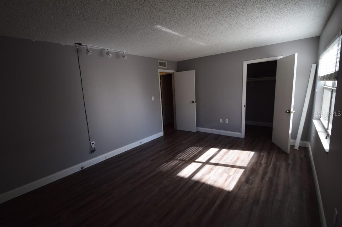 1005 New York Avenue, FL