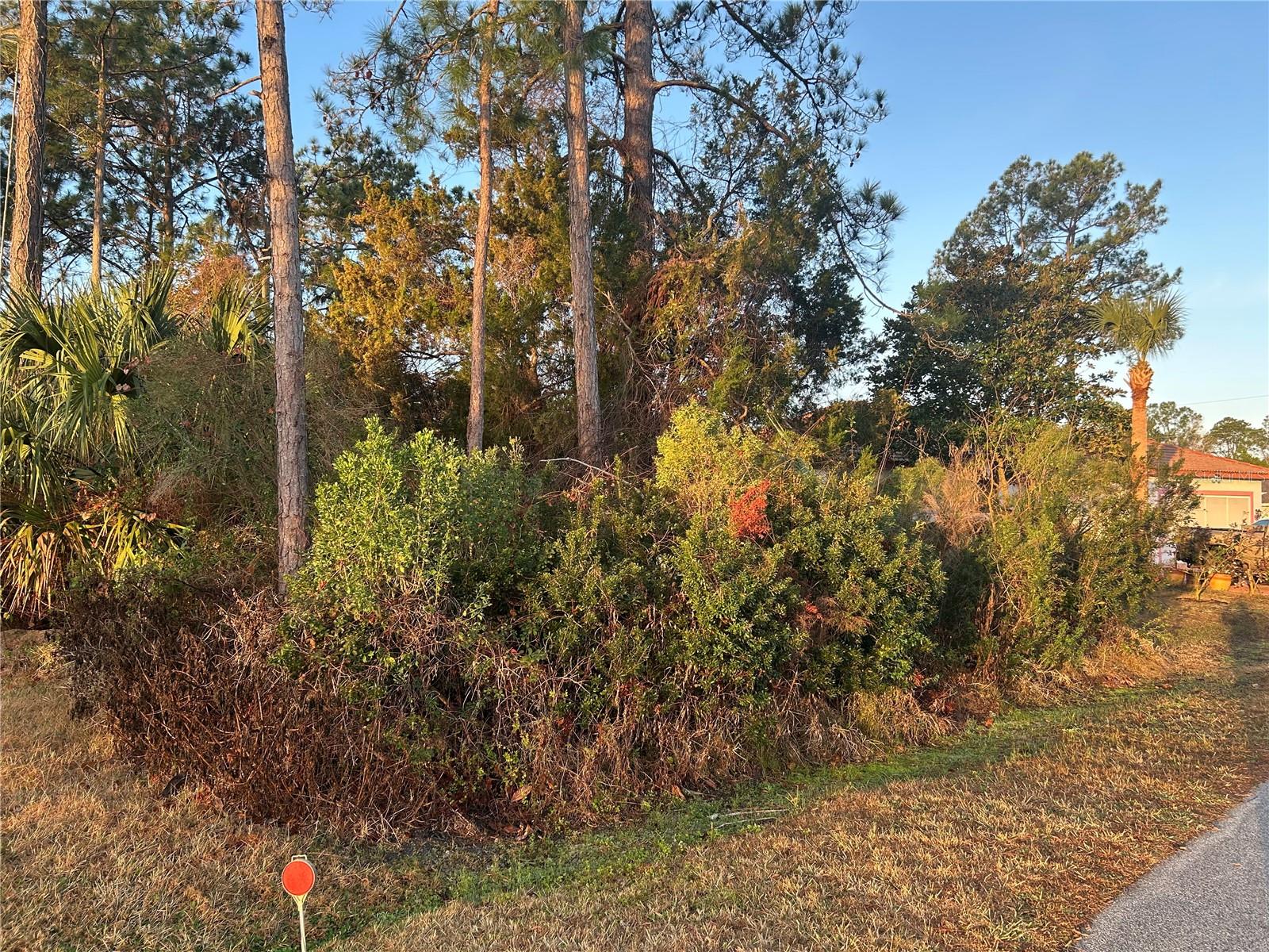 4 White Hall Dr, FL