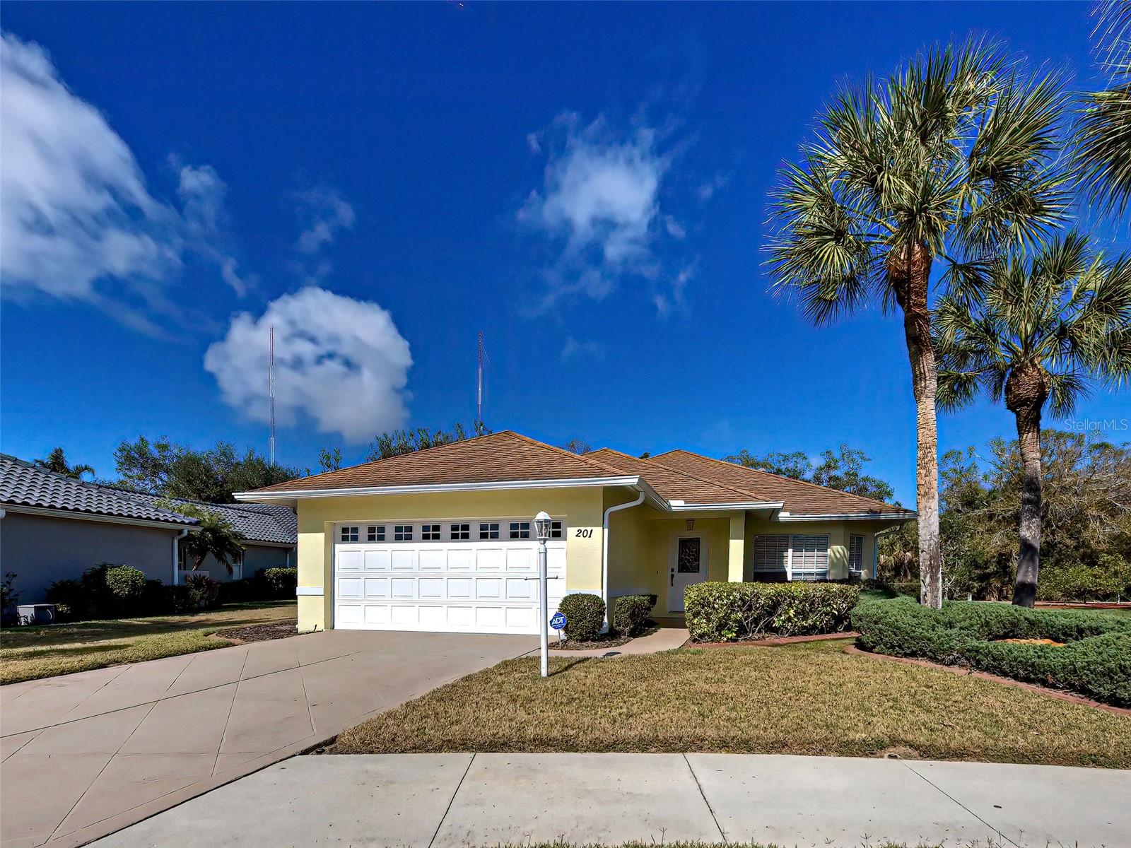 201 King Palm Ct, FL