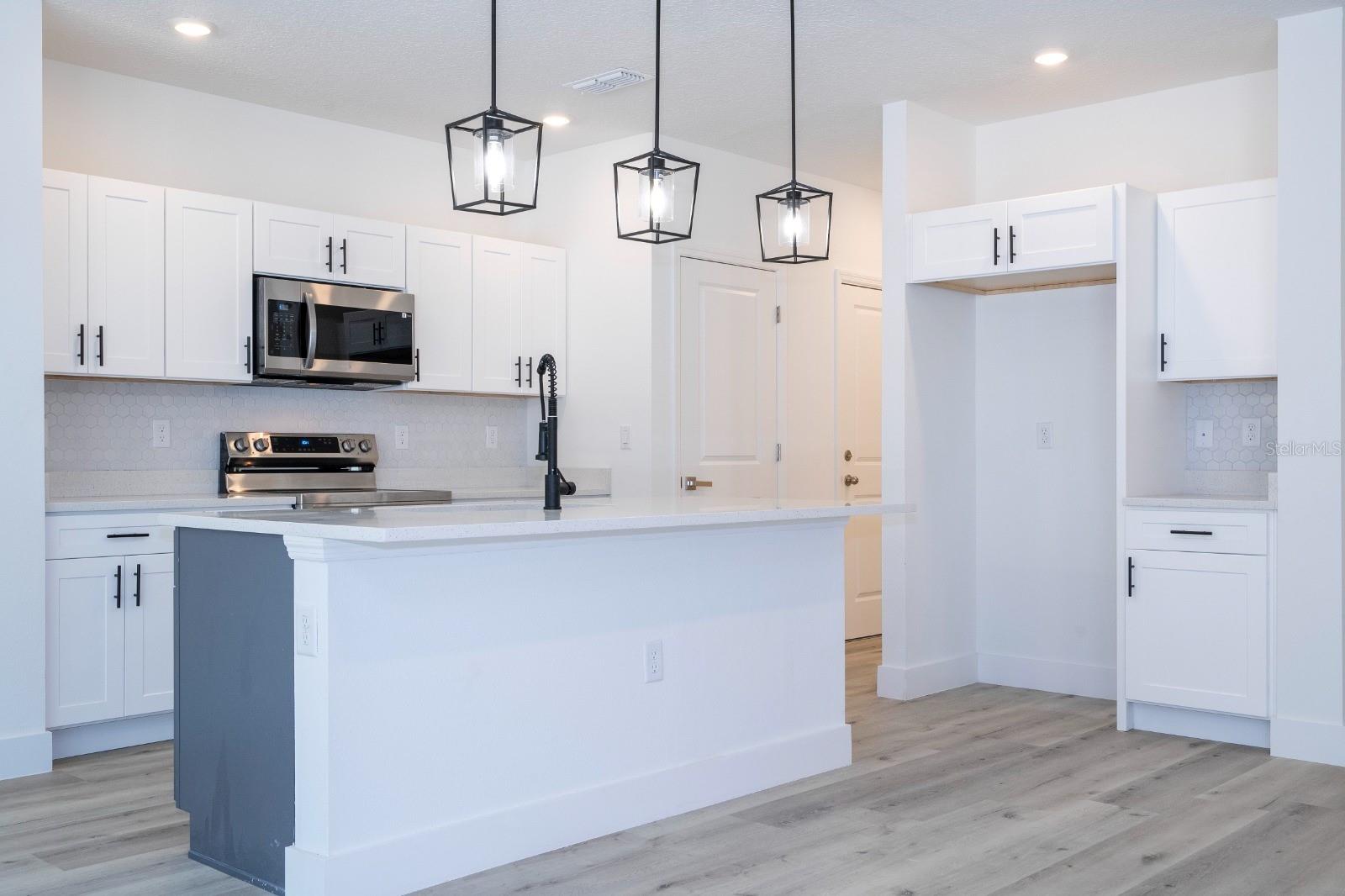 3737 Brewster Road, FL