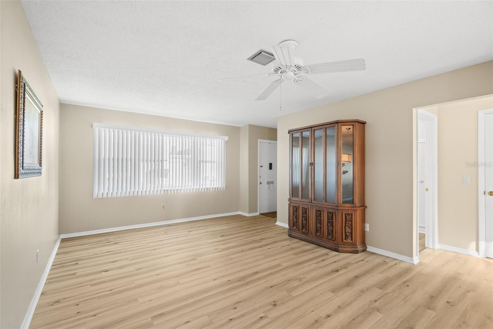 8452 Phillip, FL