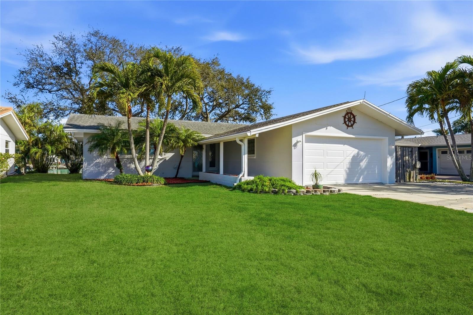 541 Lillian Drive, FL