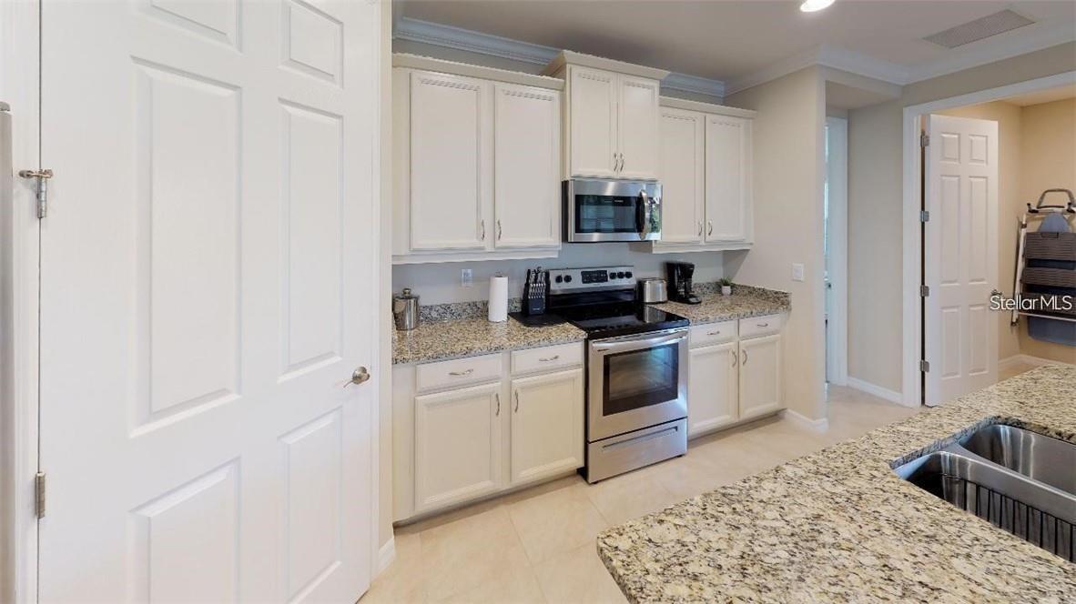 255 Maraviya Boulevard, FL
