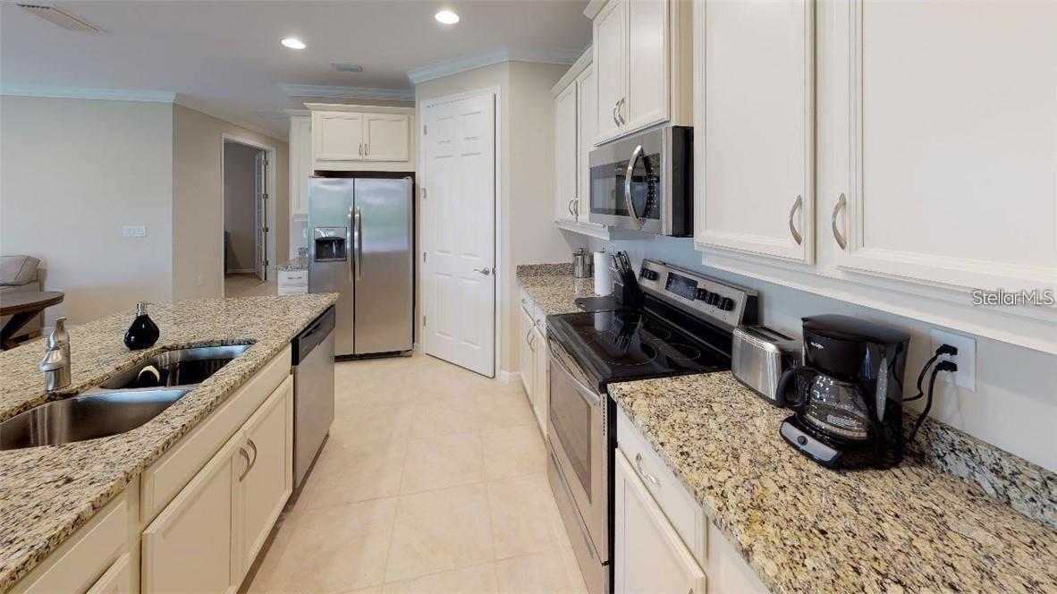 255 Maraviya Boulevard, FL