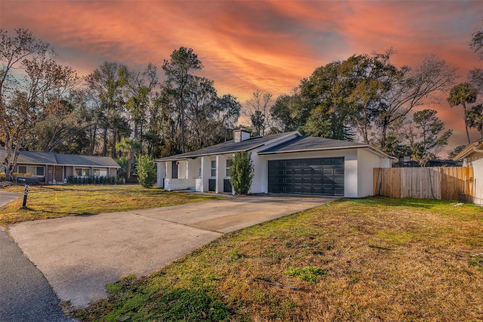 872 Falkirk Drive, FL