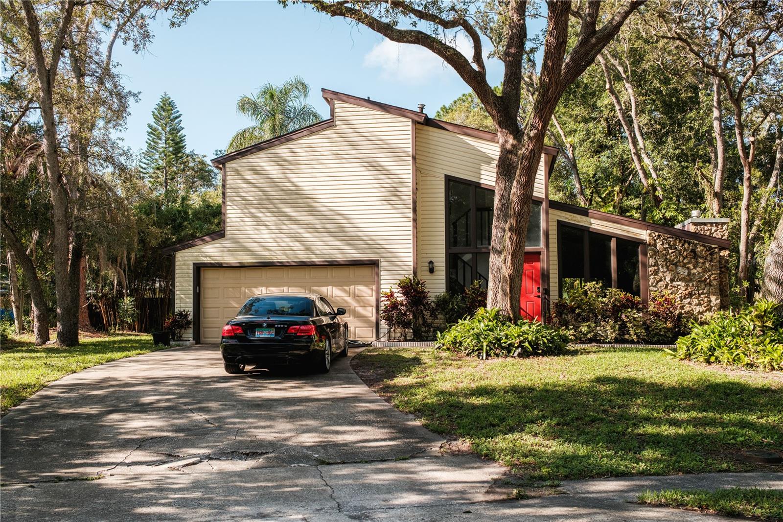 106 Westwind Ct, FL