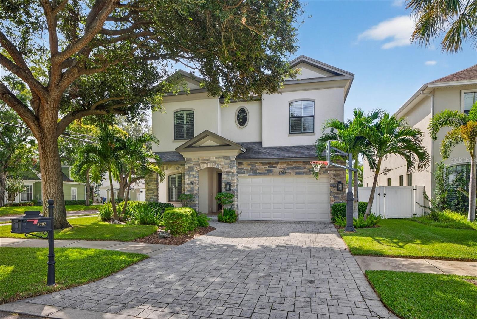 3702 W San Luis St, FL