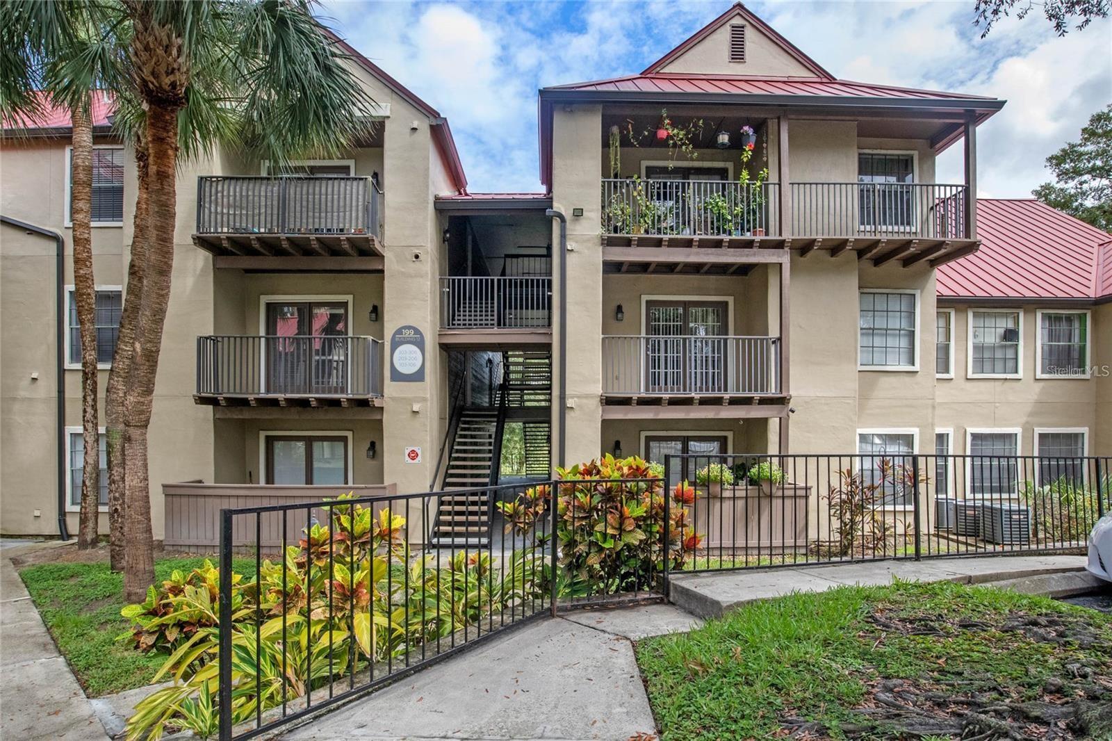 236 Afton Sq #305, FL