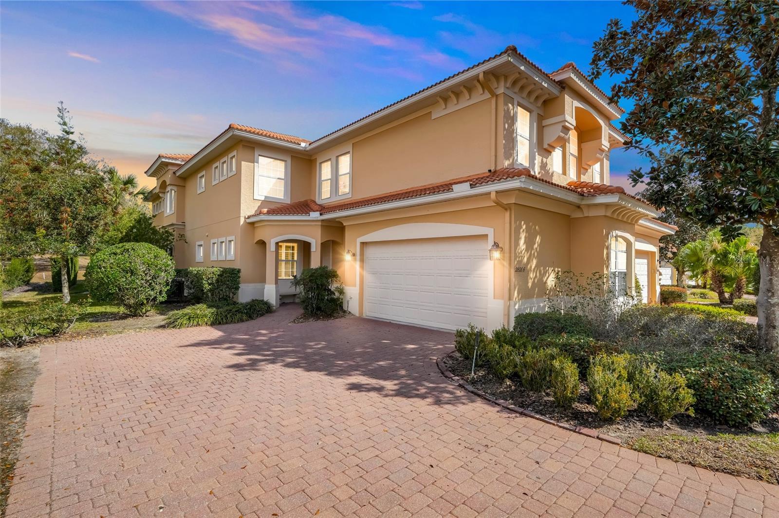 26206 Avenida Las Colinas, FL
