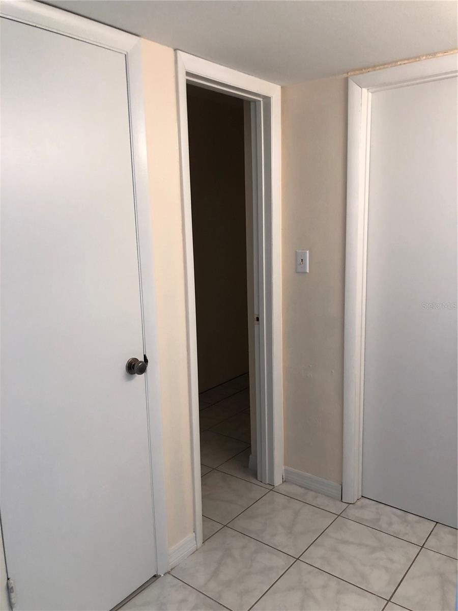 2616 Lemon Tree Lane, FL