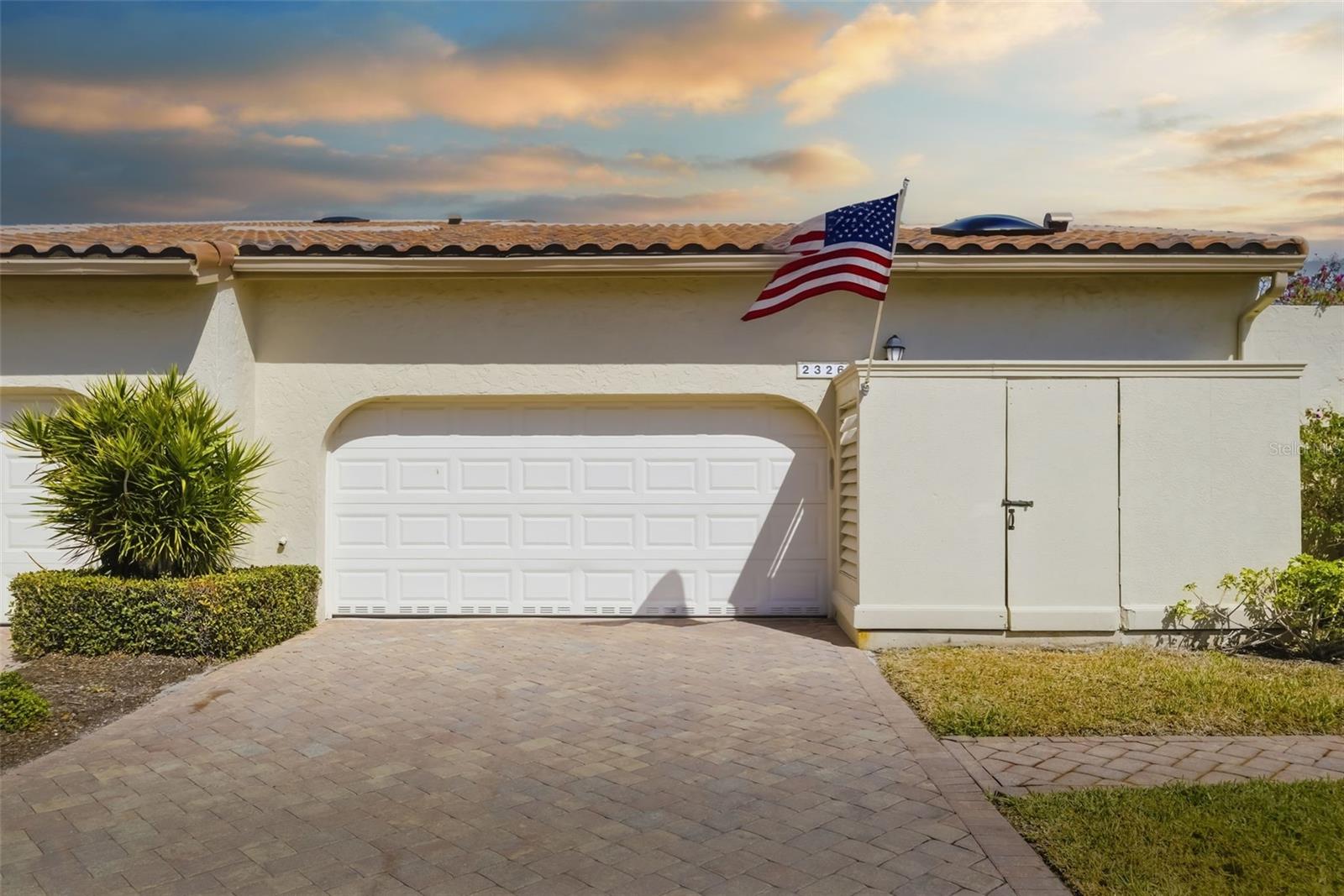 2326 Harbour Oaks Drive, FL