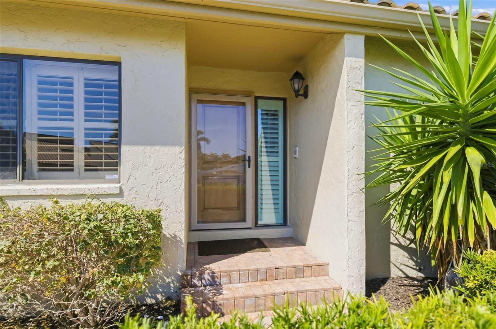 2326 Harbour Oaks Drive, FL