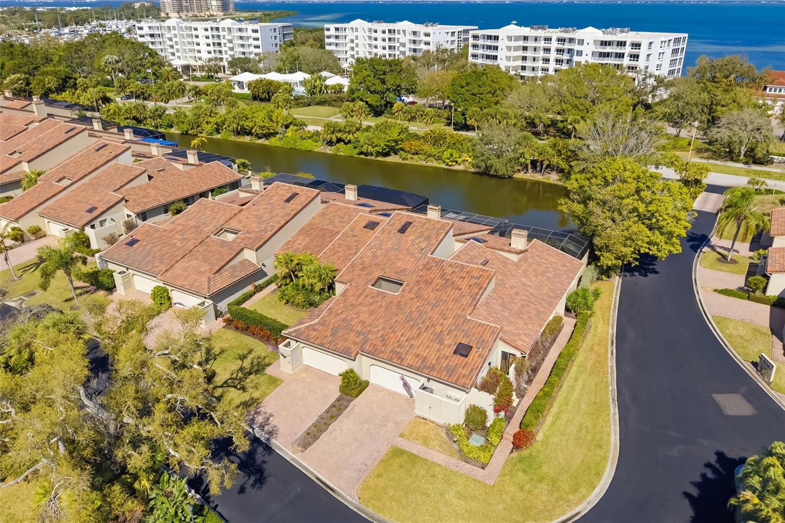 2326 Harbour Oaks Drive, FL