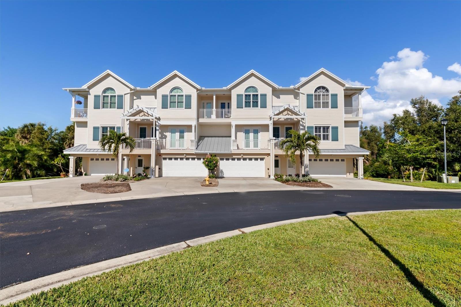 10300 Tarpon Landings Terrace, FL