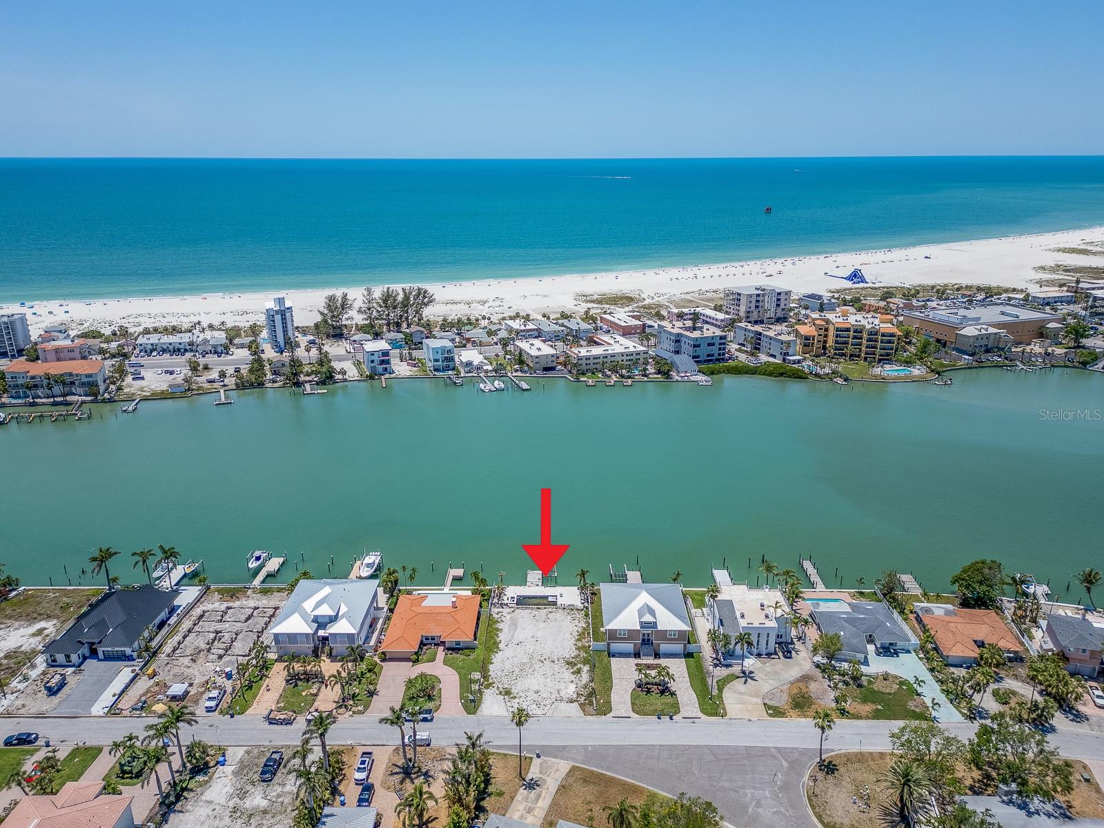 10126 Tarpon Dr, FL