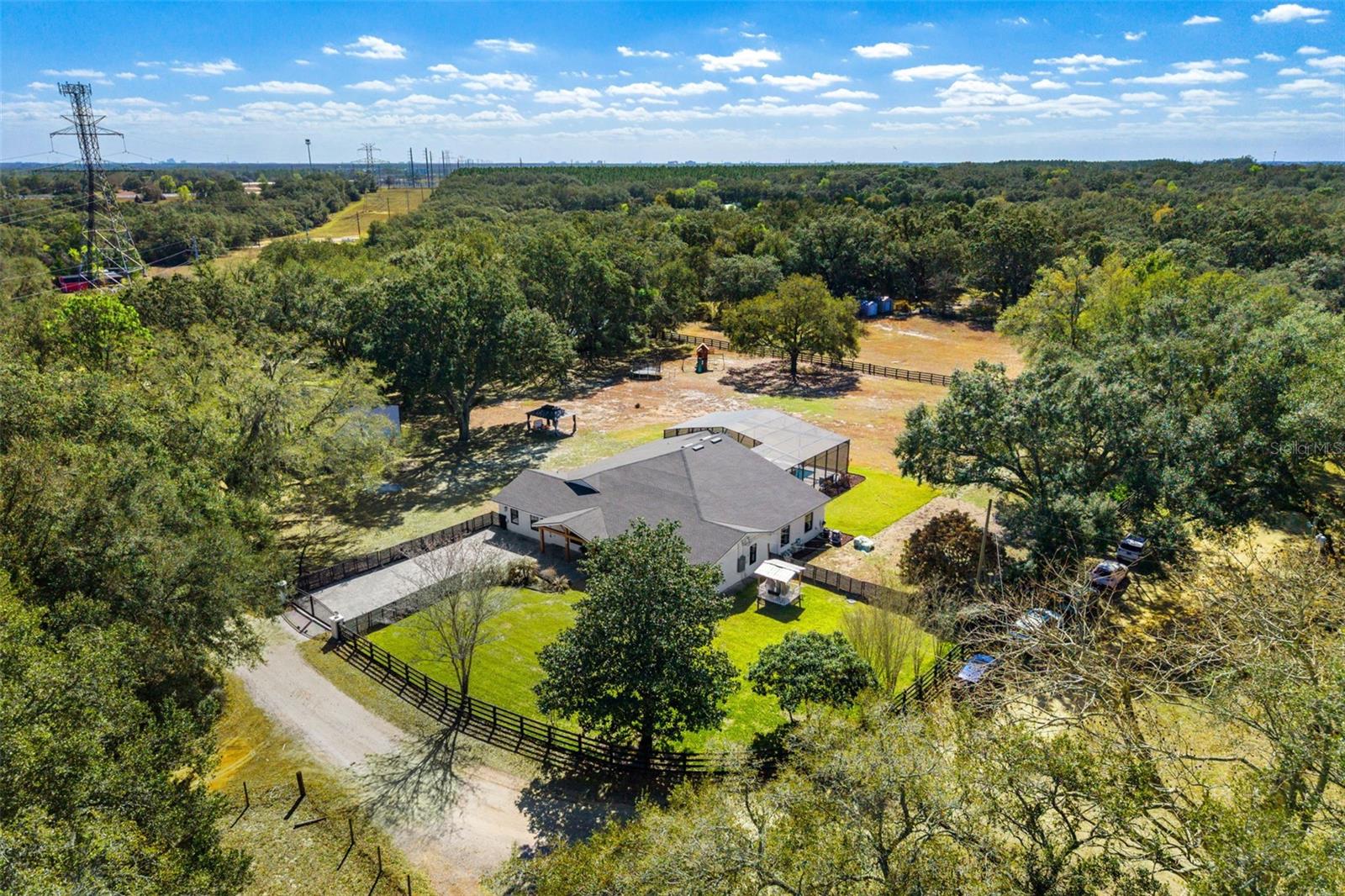 17224 Old Country Ln, FL