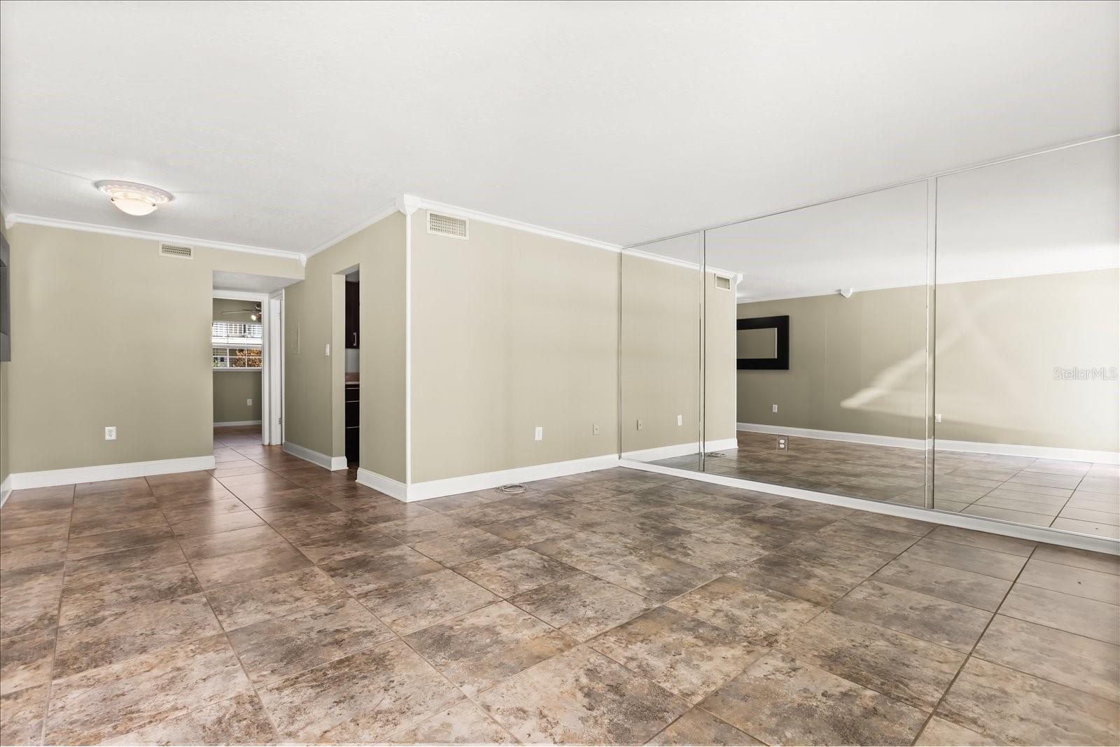 2500 Lee Road, FL