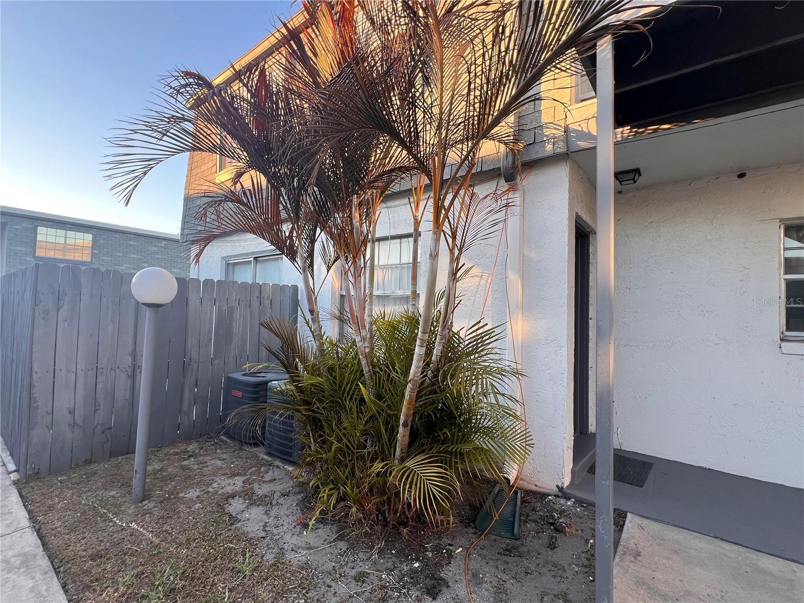1000 Semoran Boulevard, FL