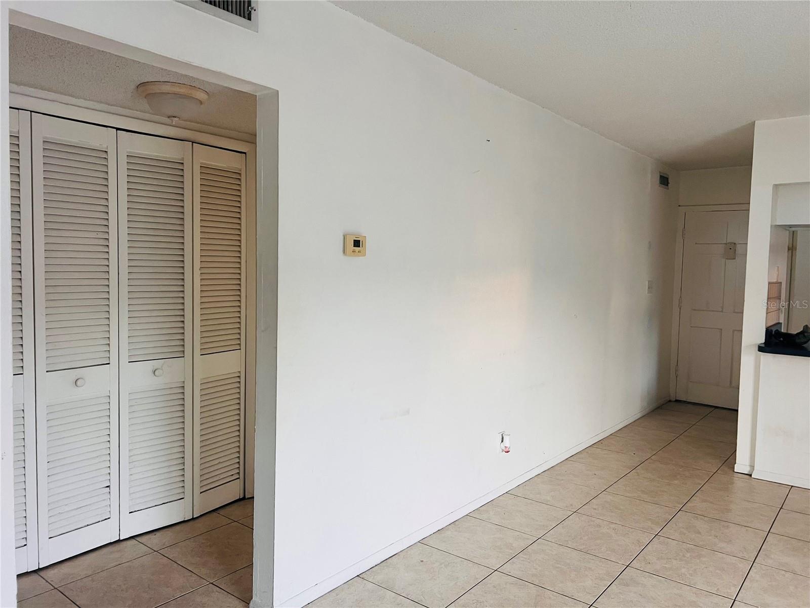 1000 Semoran Boulevard, FL