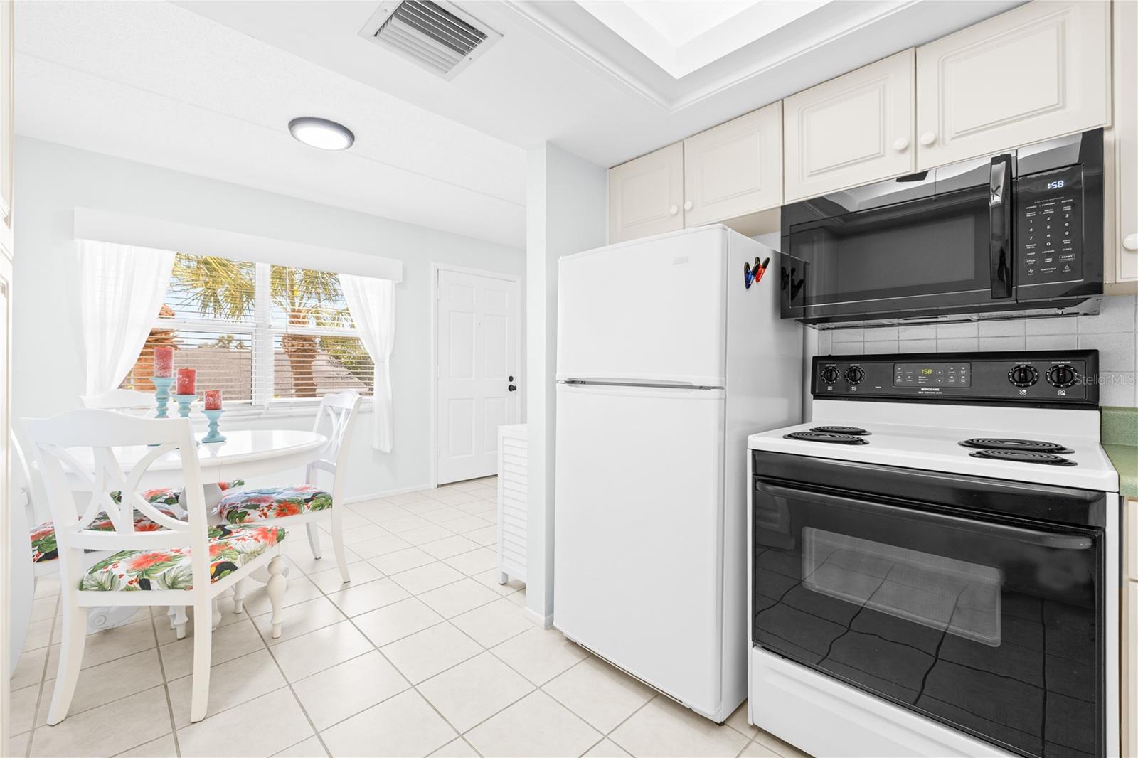 11720 Park Boulevard, FL