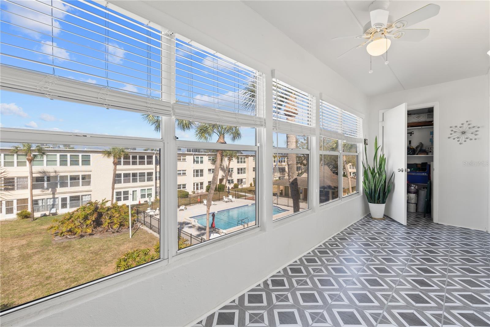 11720 Park Boulevard, FL