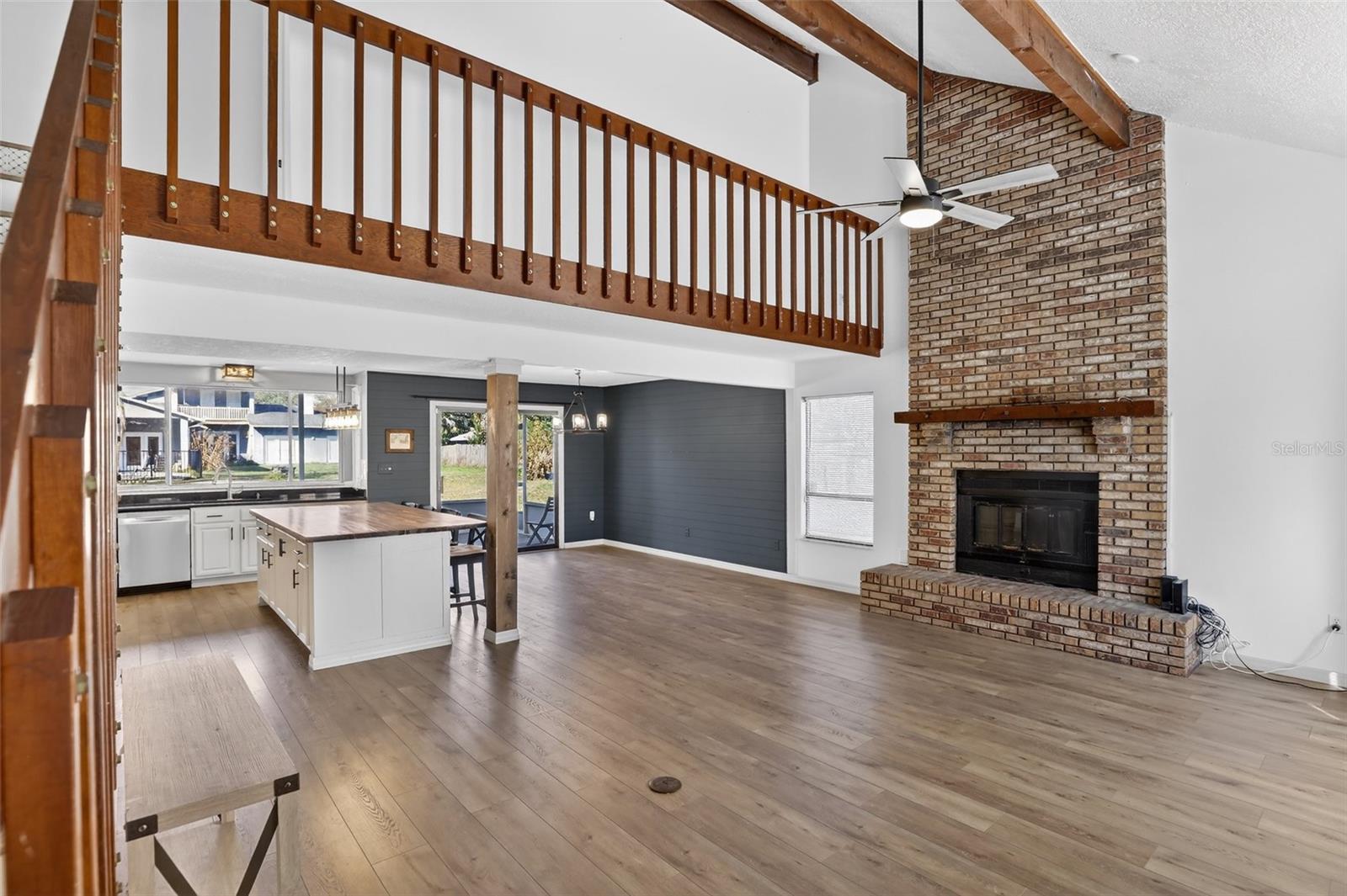 1595 Shady Oak Drive, FL