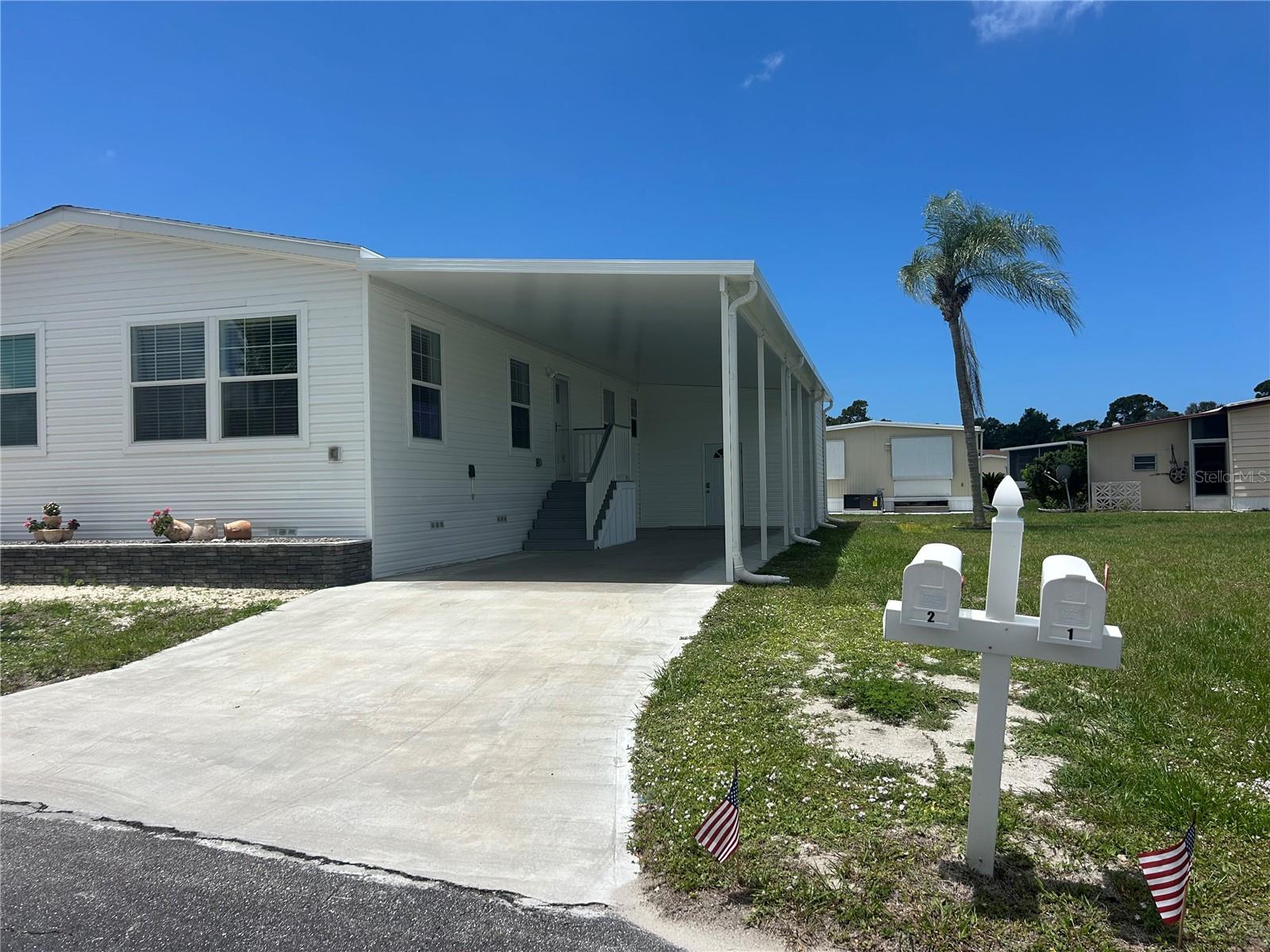 2 Botany Bay Circle, FL