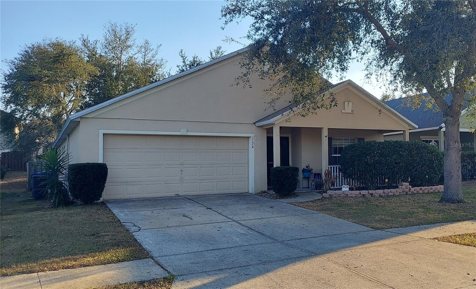 1124 Bluegrass Drive, FL