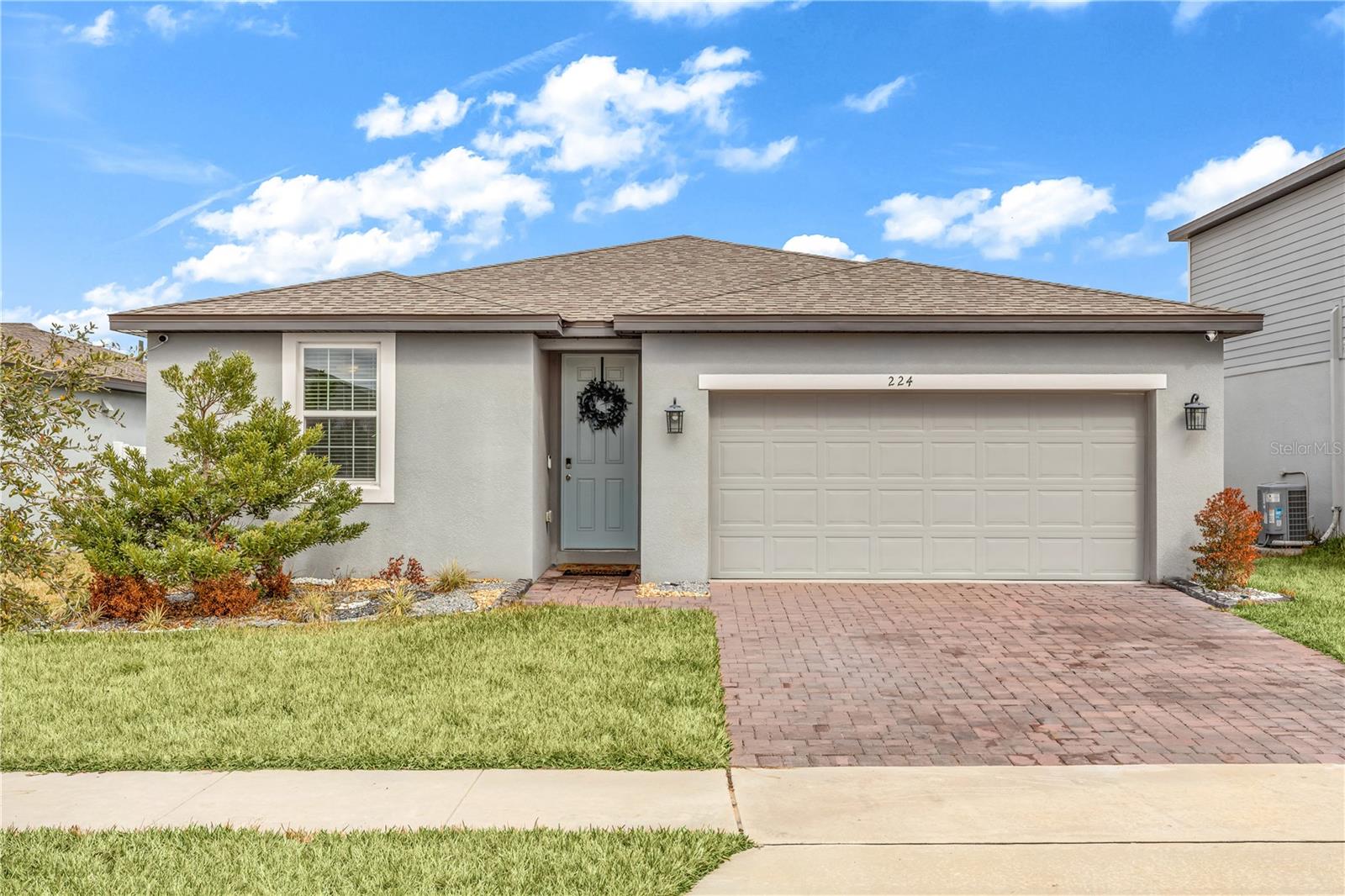 224 Towns Cir, FL
