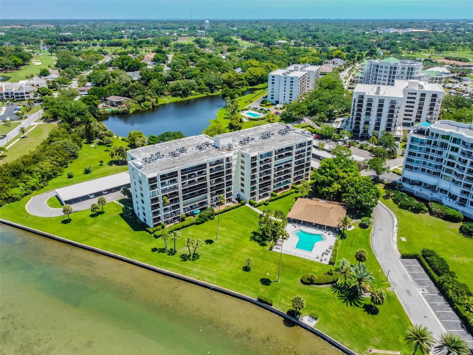 100 Oakmont Lane, FL