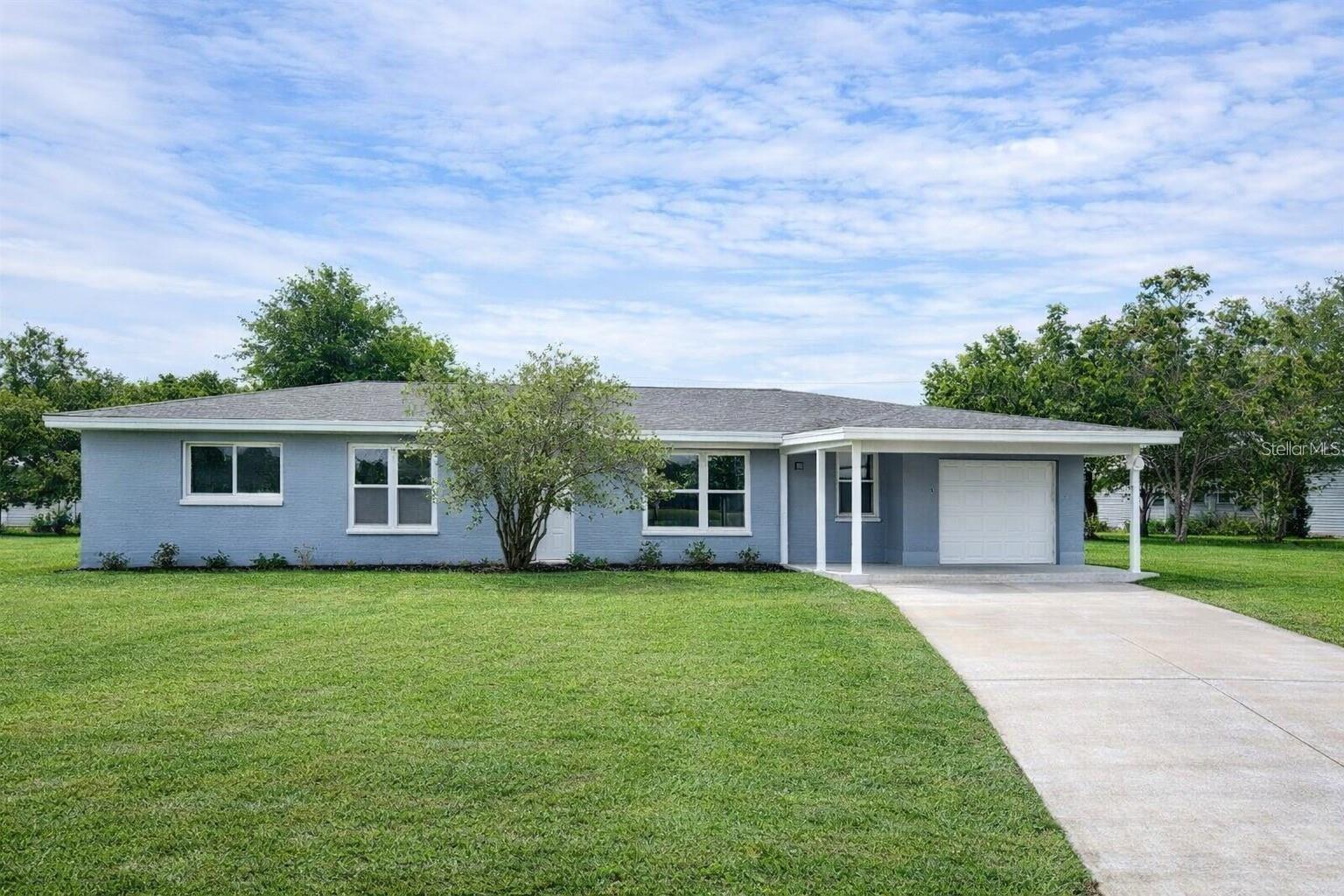 717 Lunar Lake Cir, FL