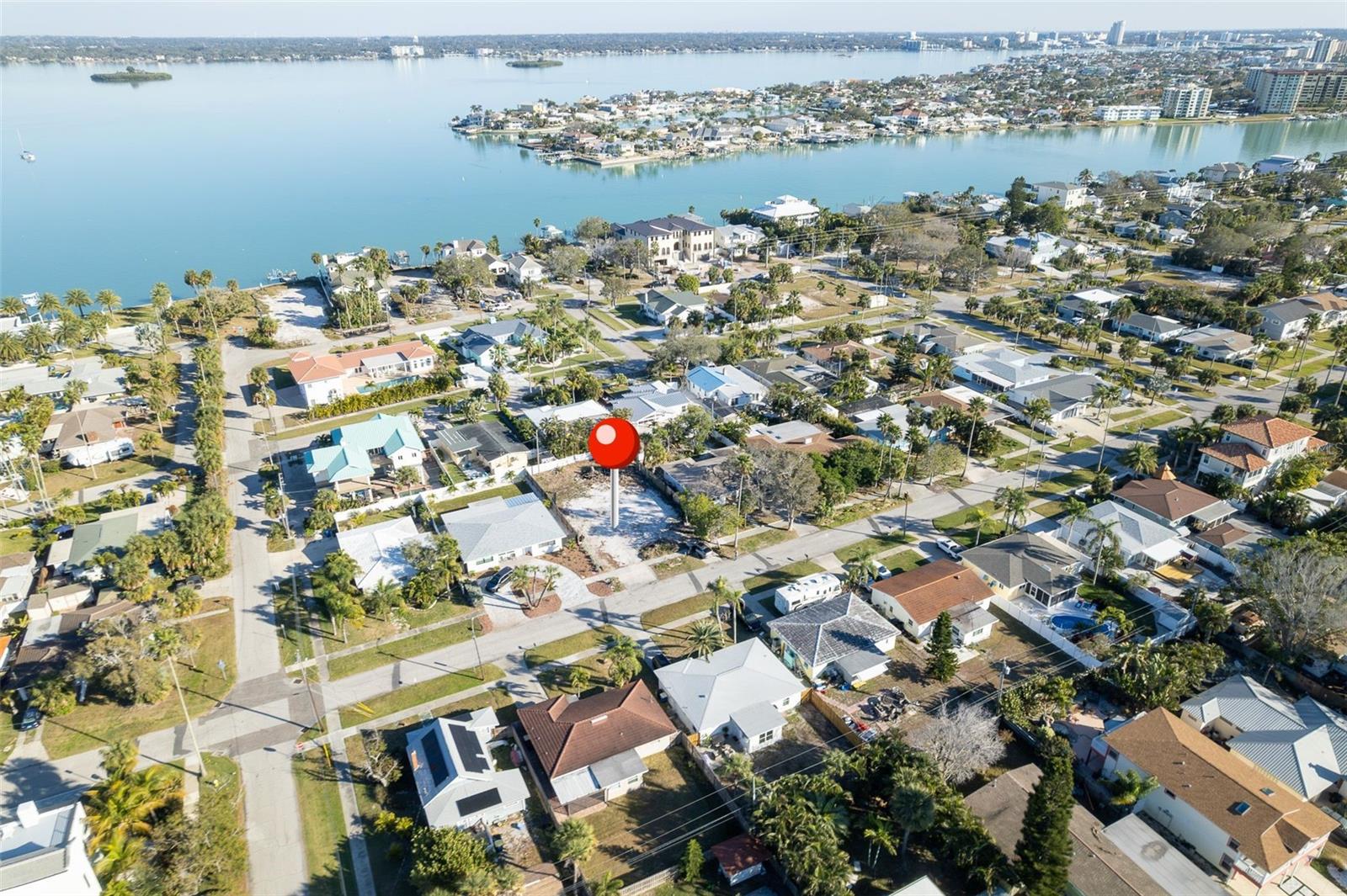 925 Lantana Avenue, FL