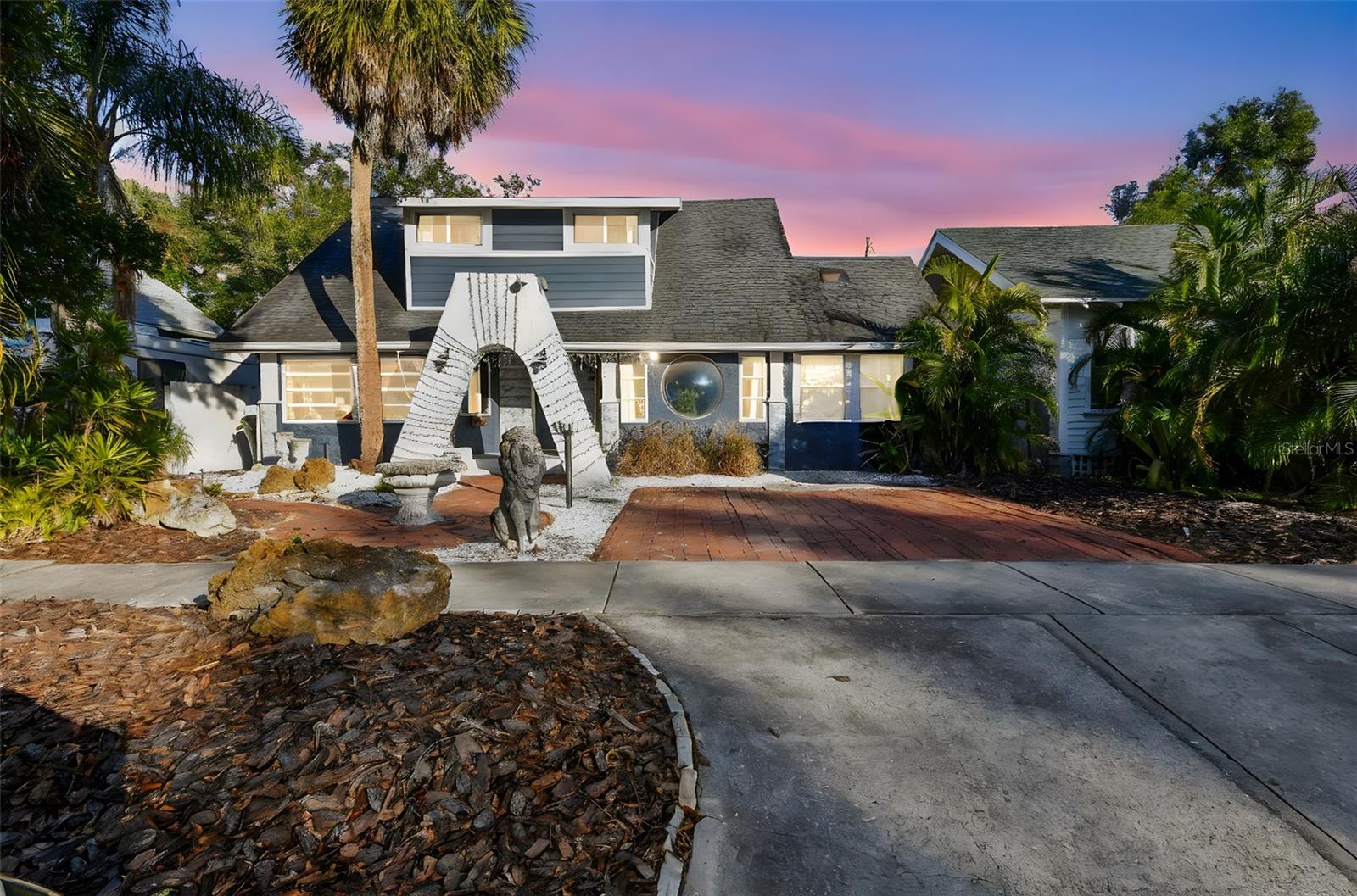 945 11th Street, FL