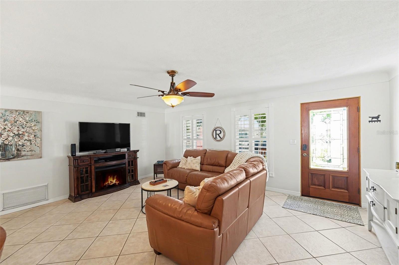 11653 Pinedale Avenue, FL