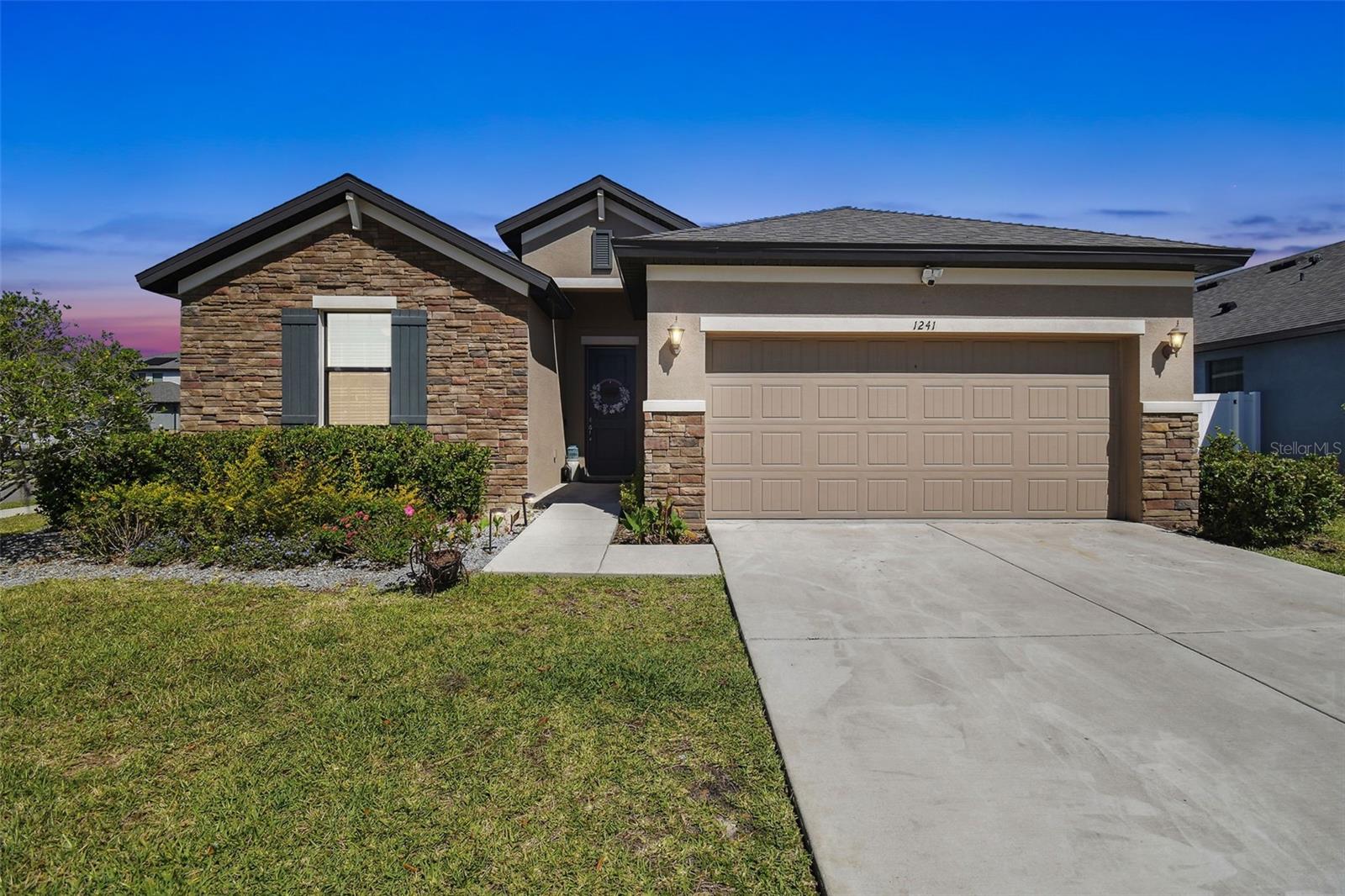 1241 Florablu Drive, FL