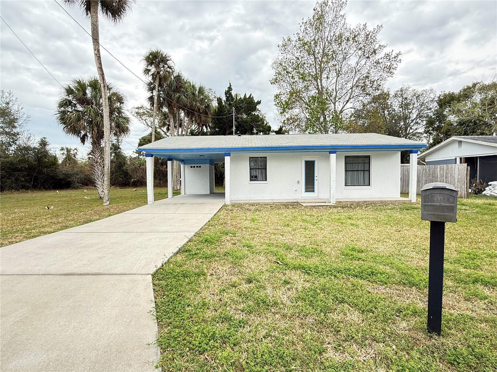 302 Adele St, FL
