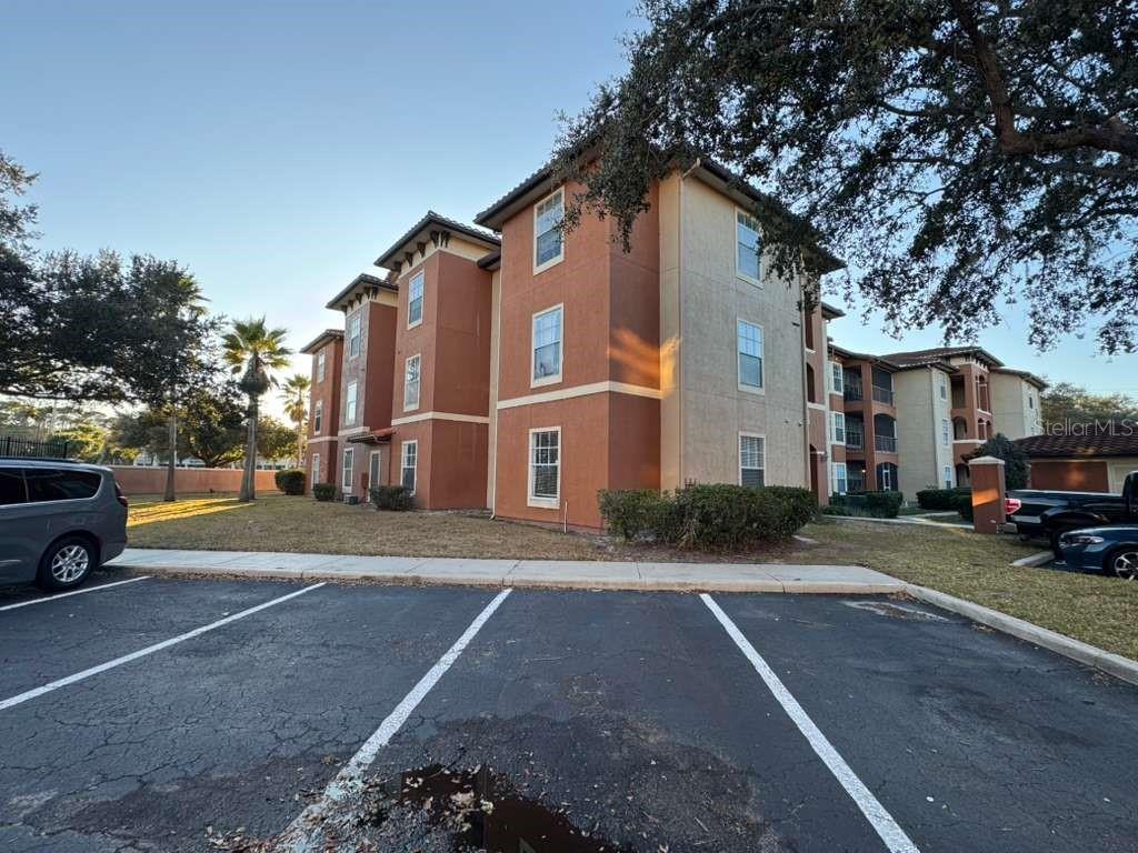 5560 Metrowest Boulevard, FL