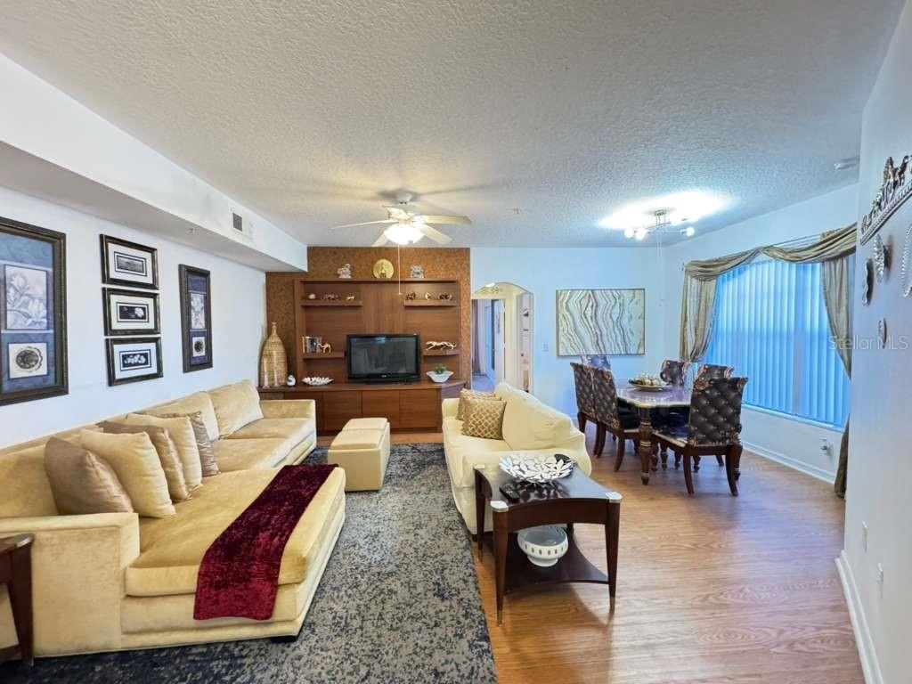 5560 Metrowest Boulevard, FL