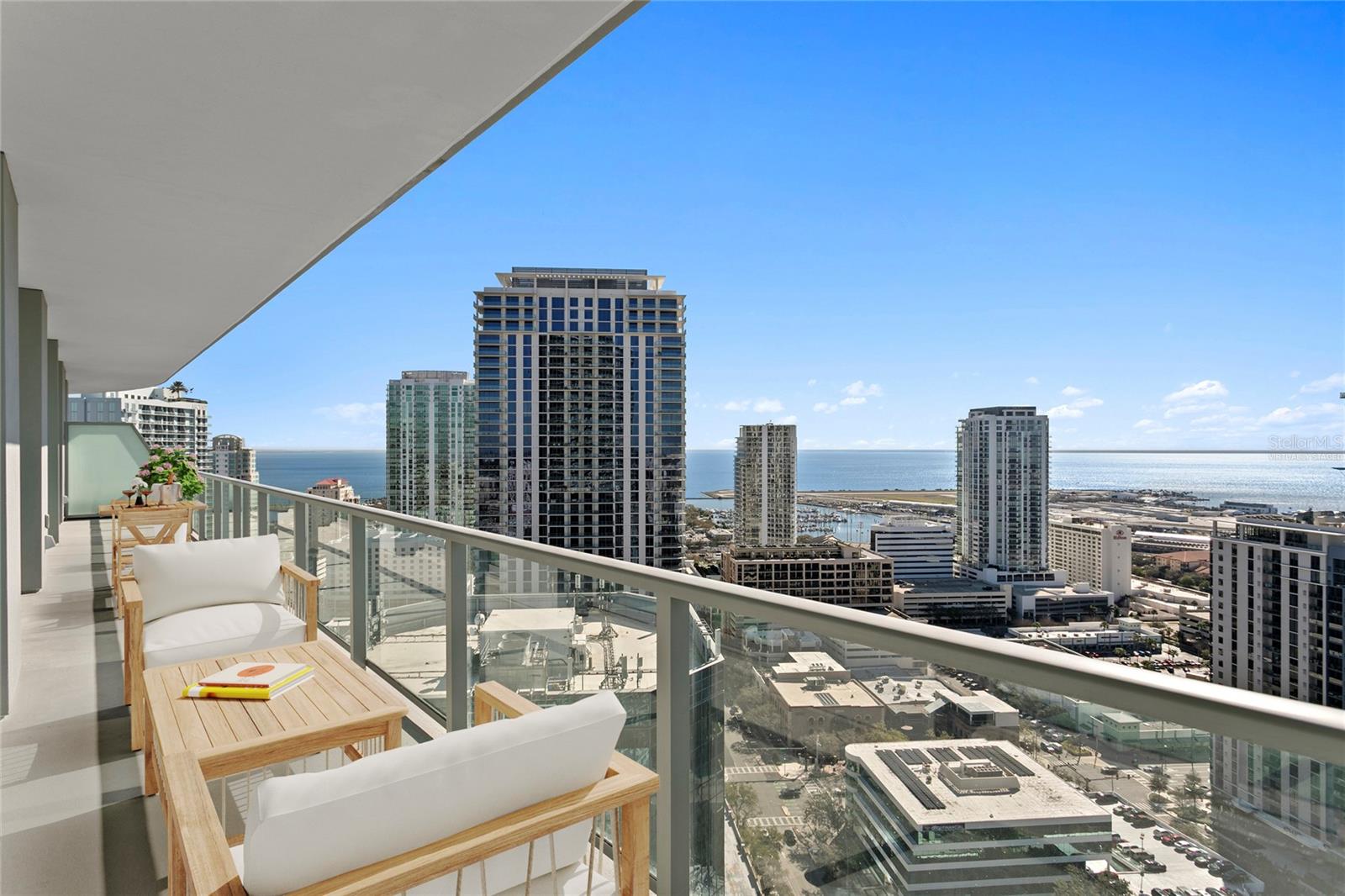 400 Central Avenue, FL