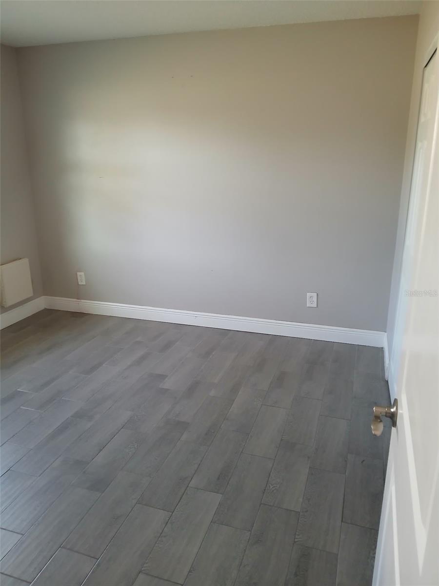 38939 North Avenue, FL