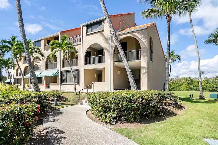 166 Beach Village, PR
