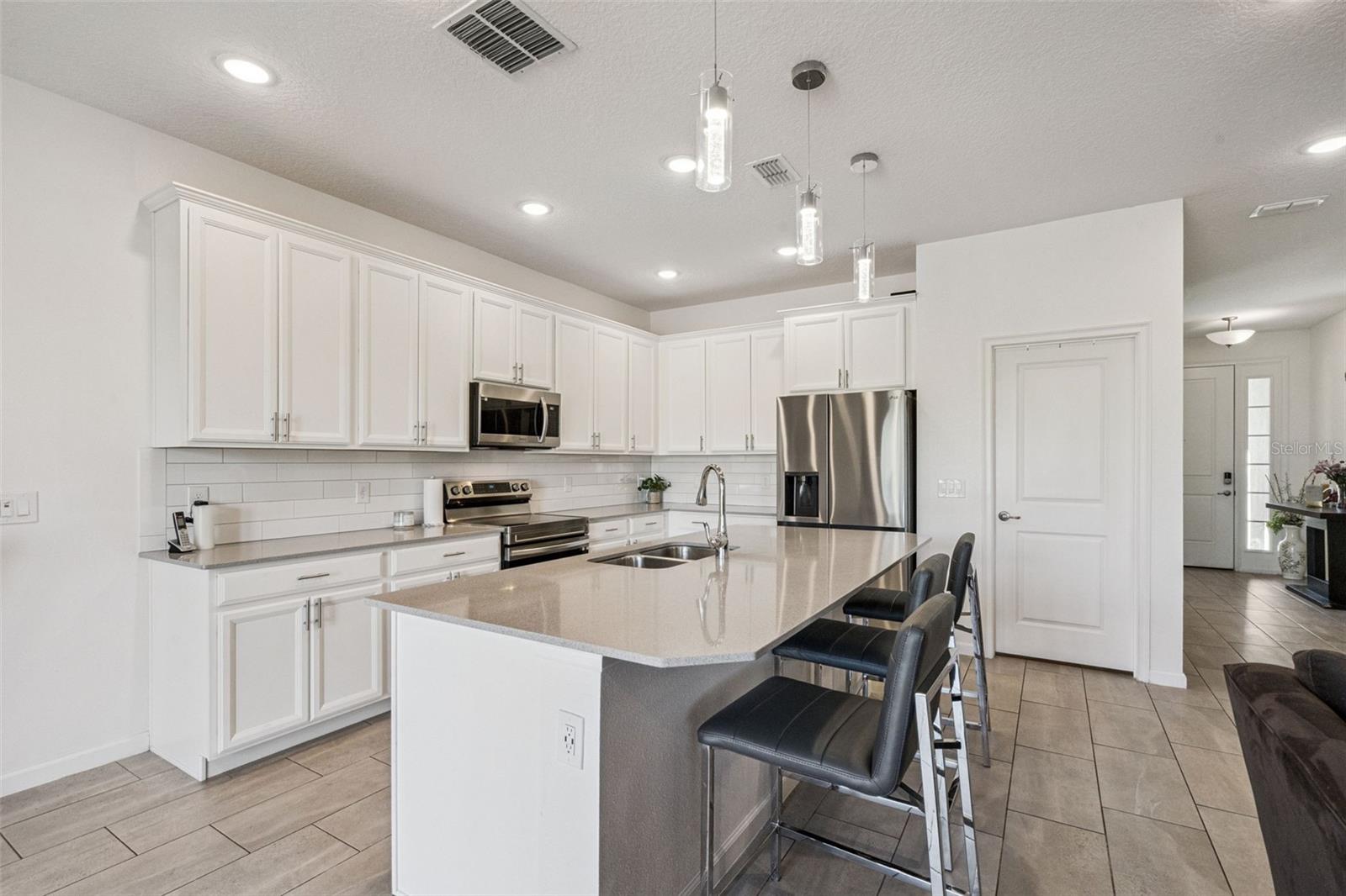 609 Fortuna Drive, FL